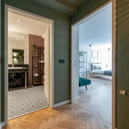Budapest Central Sky Spa Penthouse Exterior photo