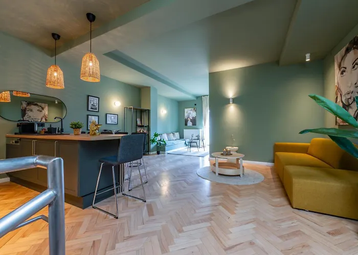 Budapest Central Sky Spa Penthouse